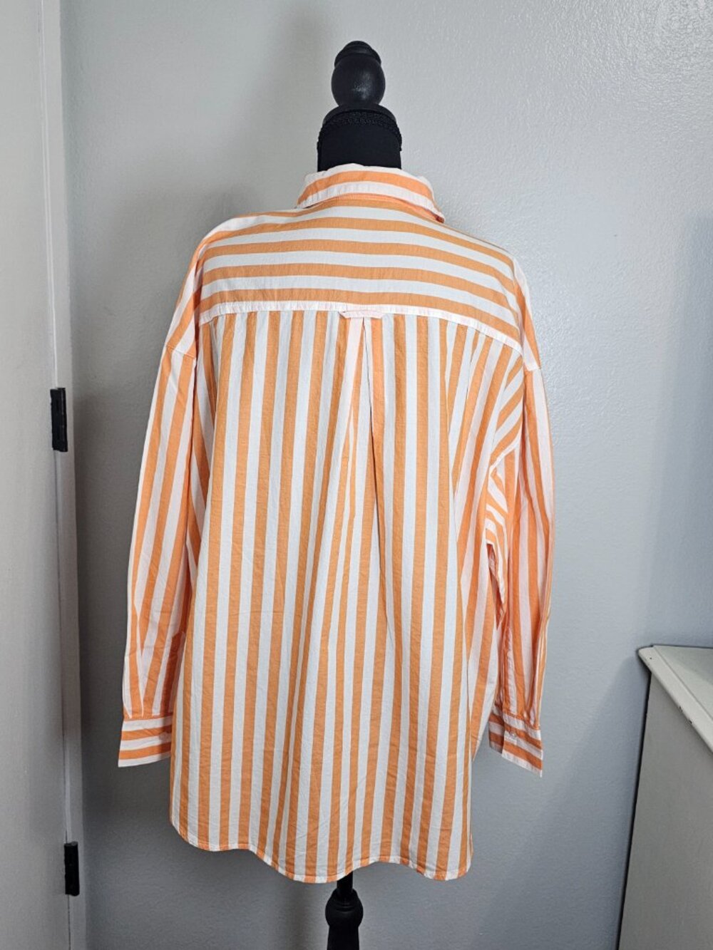 NWT Old Navy The Boyfriend Shirt Orange White Striped Button Down Women's Size L - Picture 3 of 6